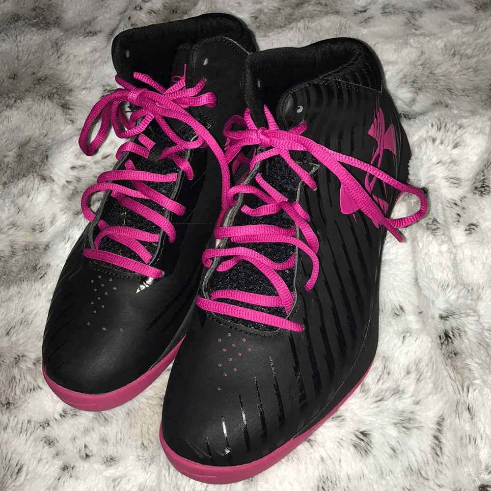 Black and pink basketball shoes!